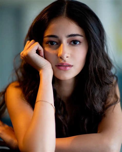 Ananya Pandey Porn Videos